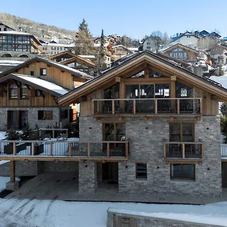 Spacieux Avec Bain Nordique, Hammam Et Vue Proche Des Pistes - Fr-1-570-66 *